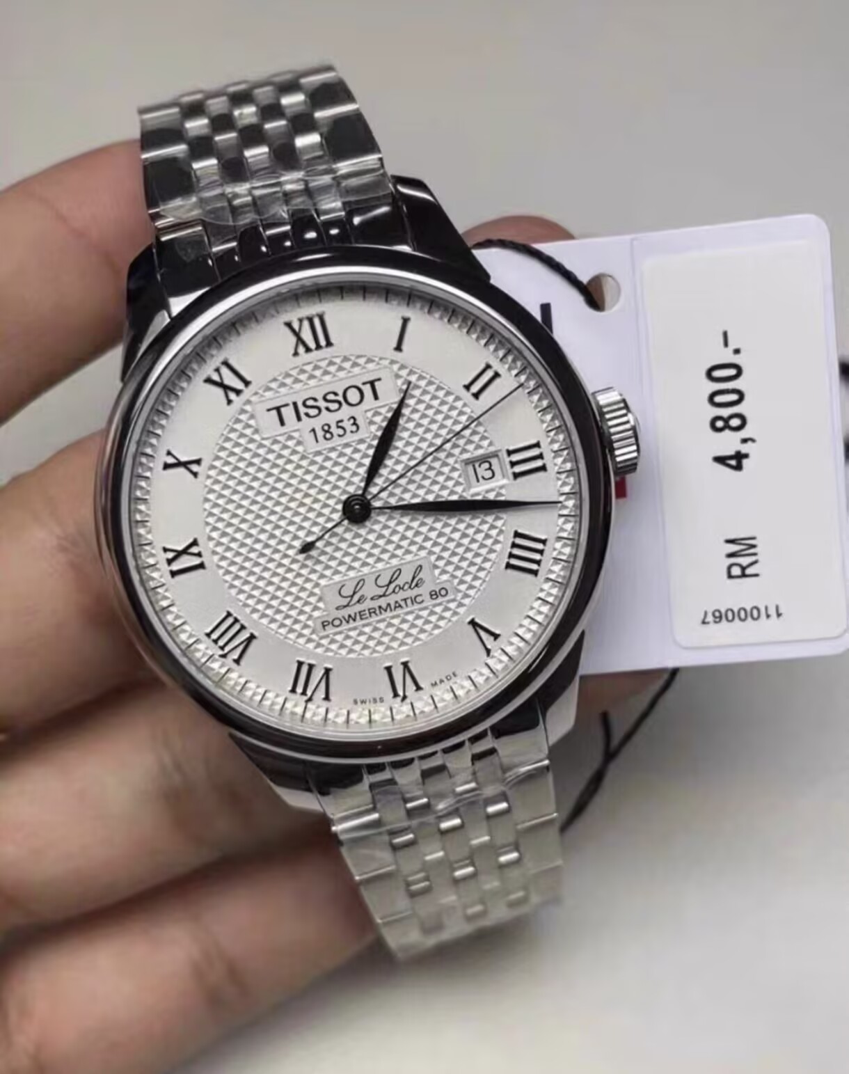 FBFB203EE1409DDC2CD4C757A857F4CF Mechanical watches keep accurate time. - Image 1